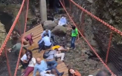 Colapsa Puente colgante en el “Parque Porfirio Díaz” en Cuernavaca