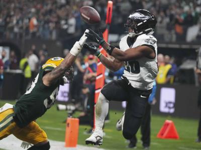 NFL:Barkley anota 3 touchdowns y los Eagles vencieron a los Packers