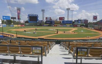 Estadio Quisqueya recibe toques finales para su día de apertura