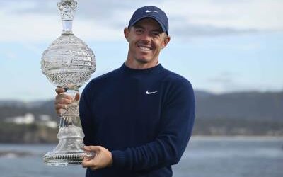 Rory McIlroy domina en Pebble Beach y gana con amplia ventaja