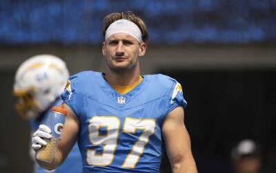 Bills  a Joey Bosa por un año y 12,6 millones de dólares