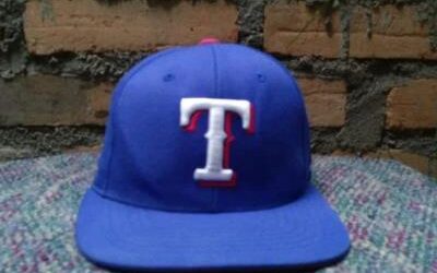 La polémica gorra de Rangers que New Era retiró por palabra «impropia»