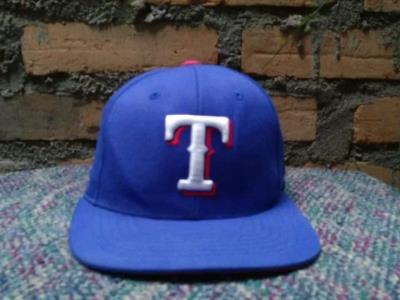 La polémica gorra de Rangers que New Era retiró por palabra «impropia»