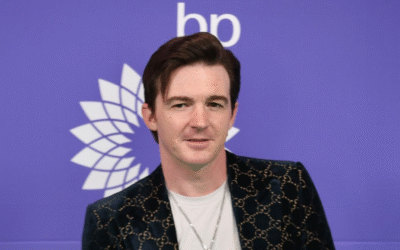 Drake Bell interrumpe su show en pleno concierto para despedir a su técnico de audio