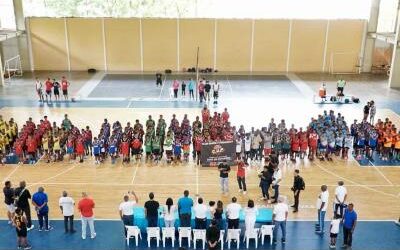 Abasado inaugura su torneo de baloncesto intermedio