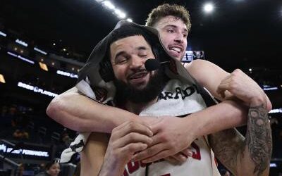 VanVleet y Rockets fuerzan un 7mo partido al vencer Warriors