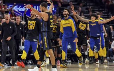 Curry y Hield lideran a Warriors 103-89 sobre Rockets en el Juego 7