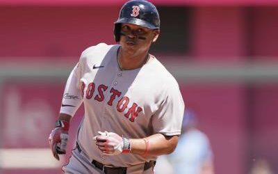 Jonrón Rafael Devers impulsa primera victoria de Giolito desde 2023