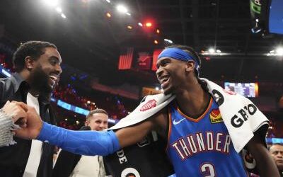 NBA: Con un Rolex para cada compañero, SGA celebró su MVP