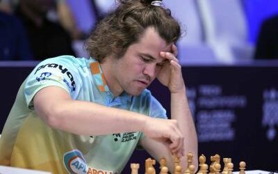 Ajedrez: Magnus Carlsen queda en tablas contra el mundo