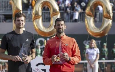 Djokovic gana su título individual número 100 en el Abierto de Ginebra