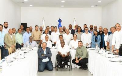 Santo Domingo 2026: Miderec afina trabajos con federaciones