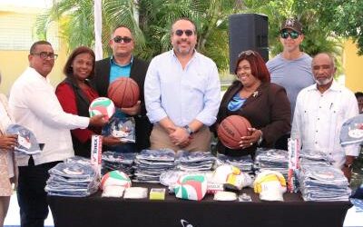 Inefi y los Dodgers remodelan canchas en Guerra
