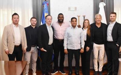 Miderec: Ministro Kelvin Cruz recibe a David Ortiz y  Perfect Game