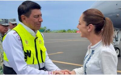 Sheinbaum sobrevuela en Oaxaca zonas afectadas por el huracán «Erick»