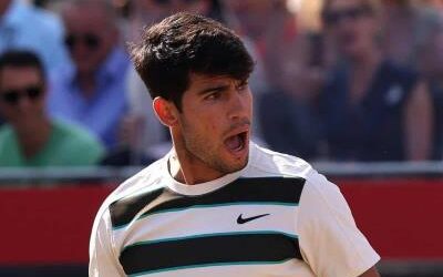 Carlos Alcaraz derrota a Bautista y jugará en Queen’s su quinta final