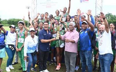 Zona Este se corona campeona del atletismo escolar Inefi 2025