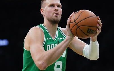 Celtics siguen desmantelando su plantel y envían a Porzingis a Atlanta