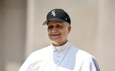 Papa León XIV sorprende con su gorra de los Medias Blancas