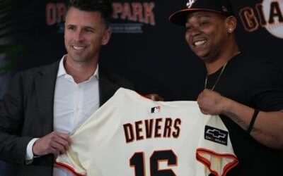 Rafael Devers dice que jugará donde los Gigantes prefieran