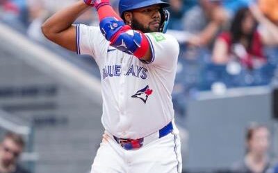Guerrero Jr. dispara su décimo jonrón, Azulejos ganan a Marlins