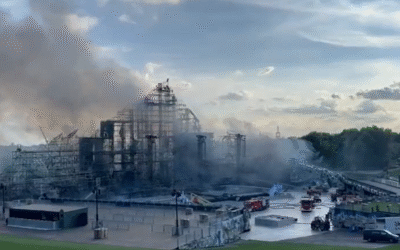 Fuego consume escenario en Tomorrowland | Videos