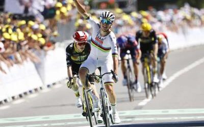 Pogacar gana en Muro de Bretaña y recupera maillot amarillo del Tour