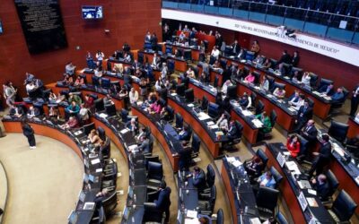 En nueve días, legisladores avalan reformas a 25 leyes