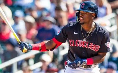 Angel Martínez se destaca en el triunfo de Guardianes de Cleveland