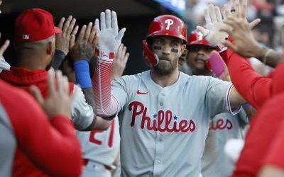 MLB: Rob Manfred y Bryce Harper discutieron sobre el tope salarial