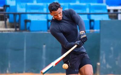 Erik González inicia entrenamientos para debutar con Atléticos de PP