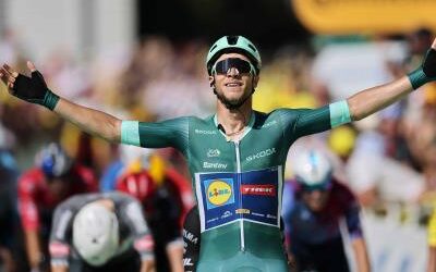 Milan pone a Italia en el Tour 6 años y 113 etapas después