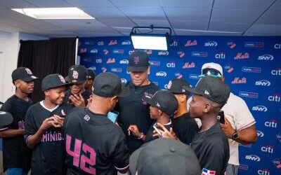 Juan Soto recibe en NY a la Selección Nacional de Béisbol Sub-12
