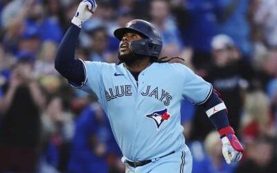 MLB: Vladimir Guerrero Jr. da señales de que despierta para Toronto
