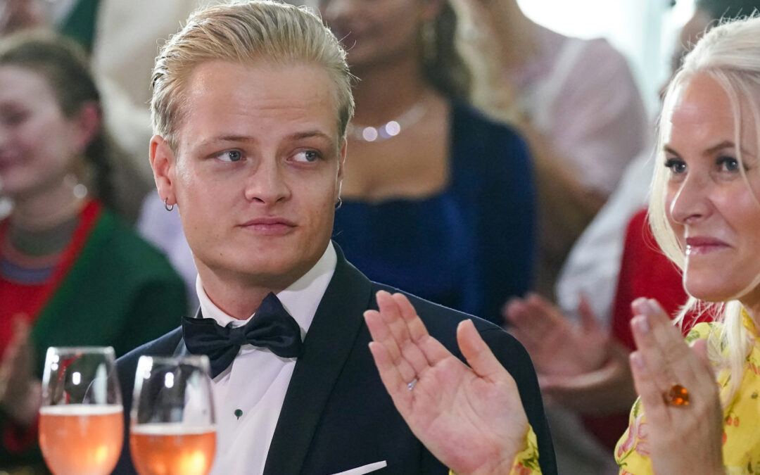 Hijo de la princesa heredera de Noruega es acusado de varios cargos