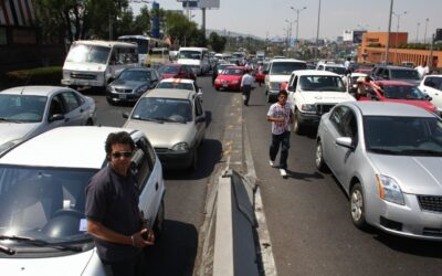 Cierre en la México-Querétaro: transportistas bloquean la carretera hacia CDMX