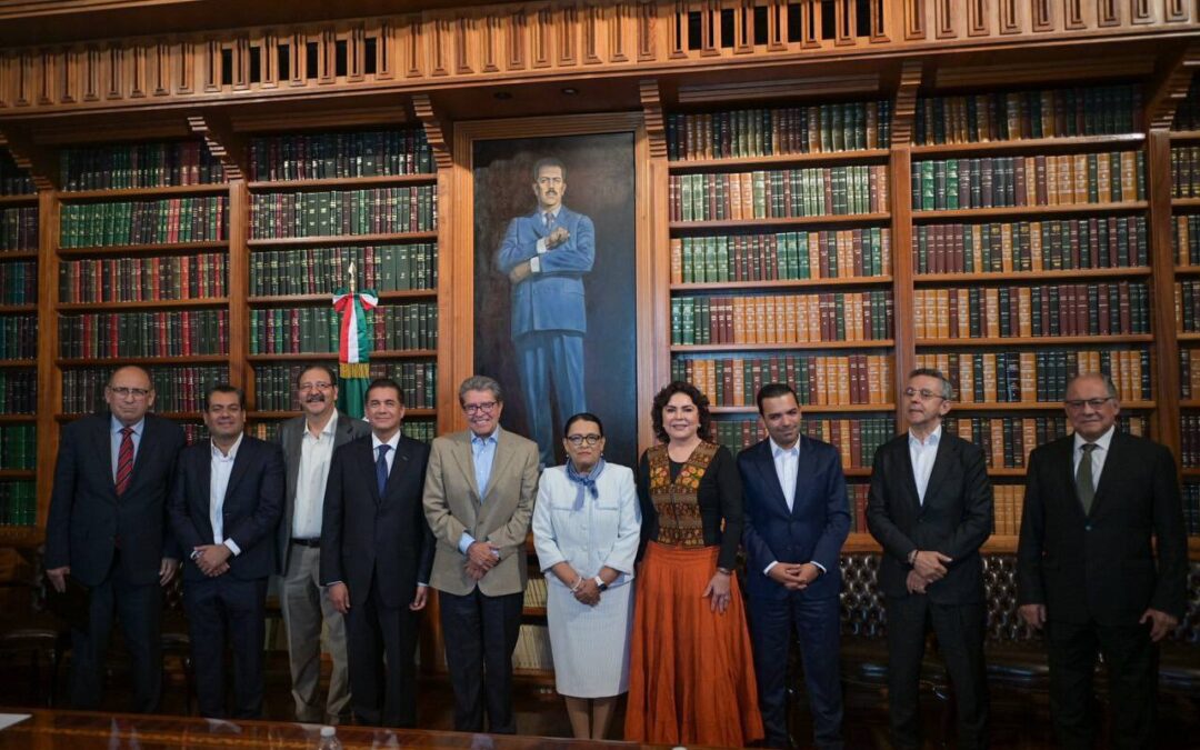 Rosa Icela Rodríguez se reúne con líderes parlamentarios morenistas y opositores