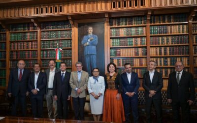 Rosa Icela Rodríguez se reúne con líderes parlamentarios morenistas y opositores