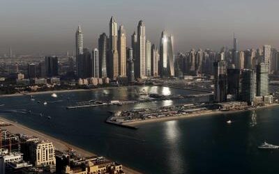 Correr: Con temperaturas de 50 ºC en Dubái, se corre en el mall