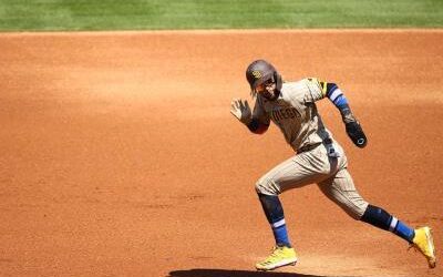 Defensa premium y velocidad mantienen a Tatis Jr. en la élite