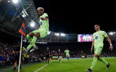 El Barça firma su primera remontada y el Atlético vuelve a tropezar