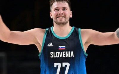 Eurobasket: Luka Doncic enciende alarmas al recibir golpe en rodilla
