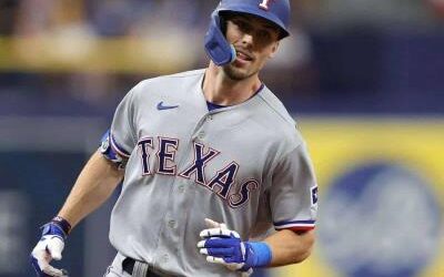 MLB: El jardinero Evan Carter va a lista de lesionados
