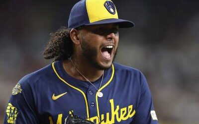 Freddy Peralta: tras una singular hazaña, lograr las 20 victorias