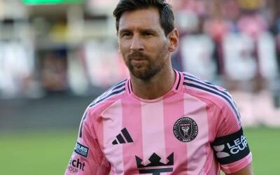 Lionel Messi abandona por lesión partido con Necaxa en el minuto 11