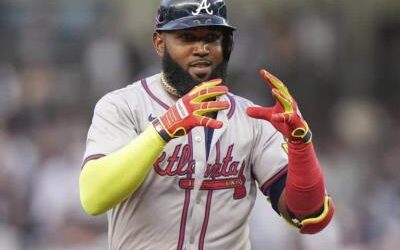 Ozuna y Albies brillan en la victoria de Bravos sobre Rojos en MLB