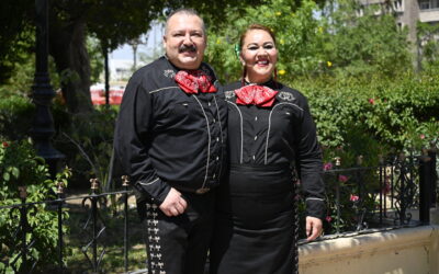 ‘Gaviota’ y ‘Gavilán’ celebran su amor y el orgullo de llevar la música por todos lados