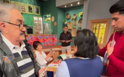 Se le olvida que estaba al aire: Pati Chapoy exhibe a conductor de Ventaneando en vivo