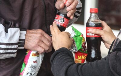 Oposición ve con reservas aumento de impuesto a bebidas azucaradas