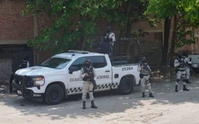 Violencia suspende rutas de transporte en Guerrero y clases en región michoacana